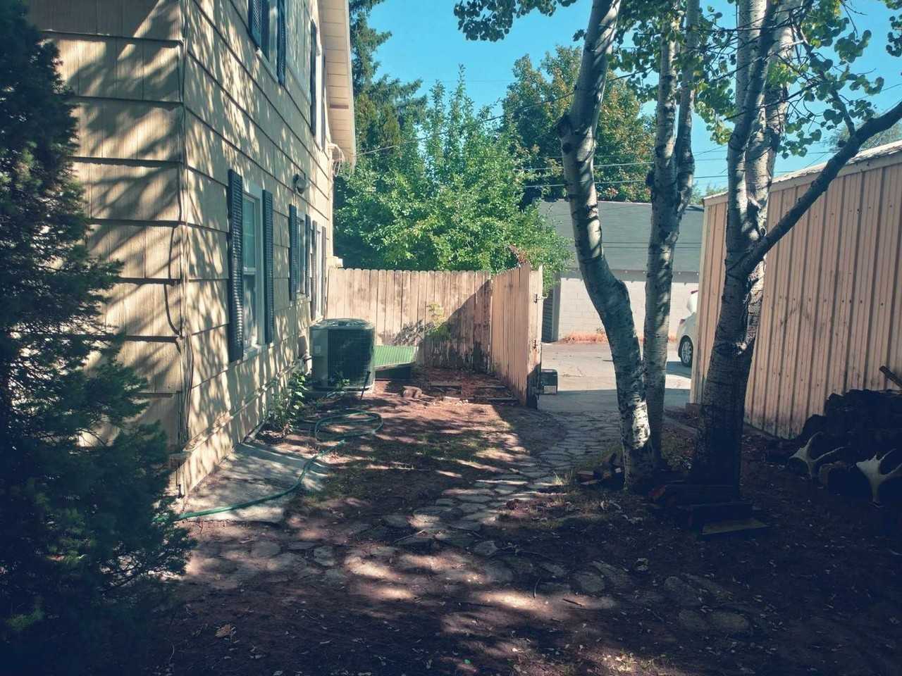 221 S 2nd E - Photo 7 of 50