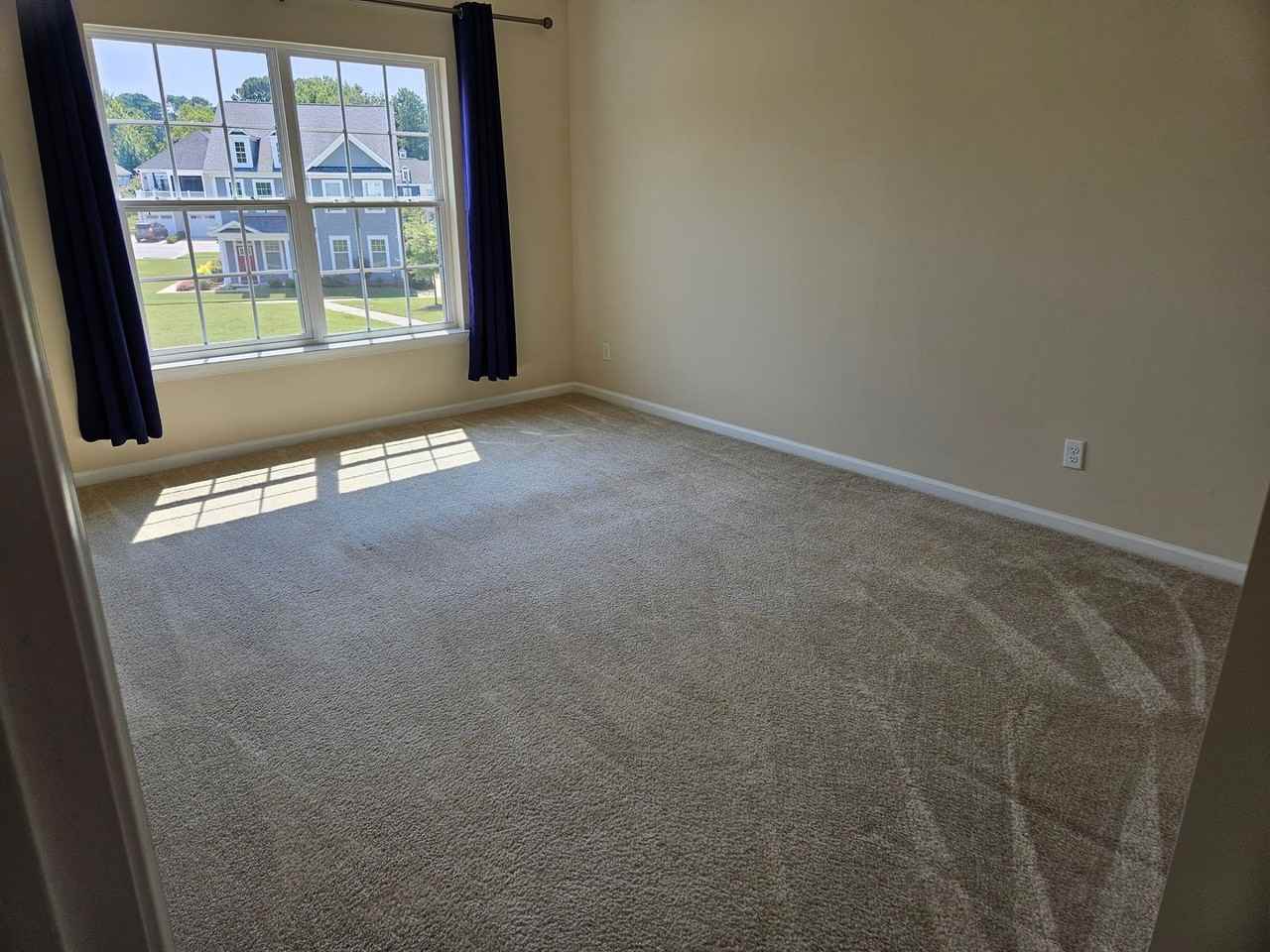 1110 Monarch Ct - Photo 3 of 50