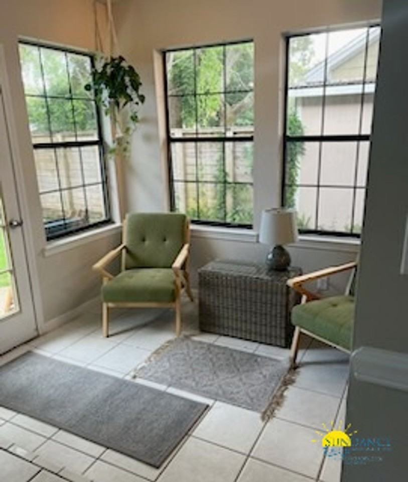 332 Oleander Ave - Photo 2 of 14