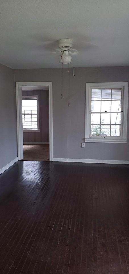 4229 Europa St - Photo 3 of 8