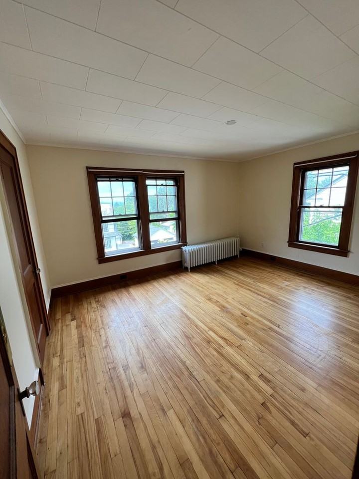 360-364 South Winooski Ave - Photo 6 of 21