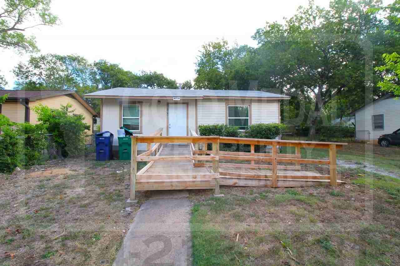 1000 Morris Dr - Photo 2 of 20
