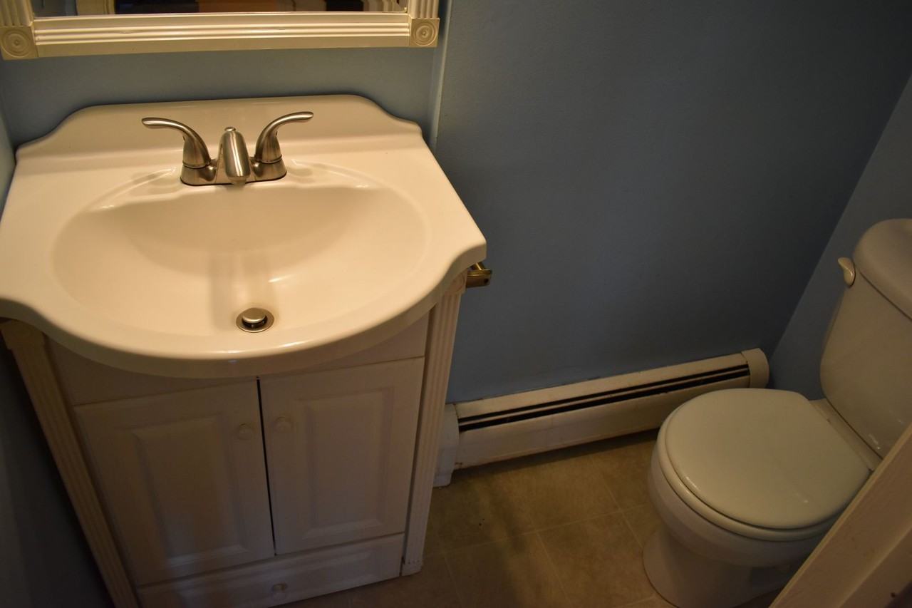 23 Tobin Ave - Photo 5 of 18