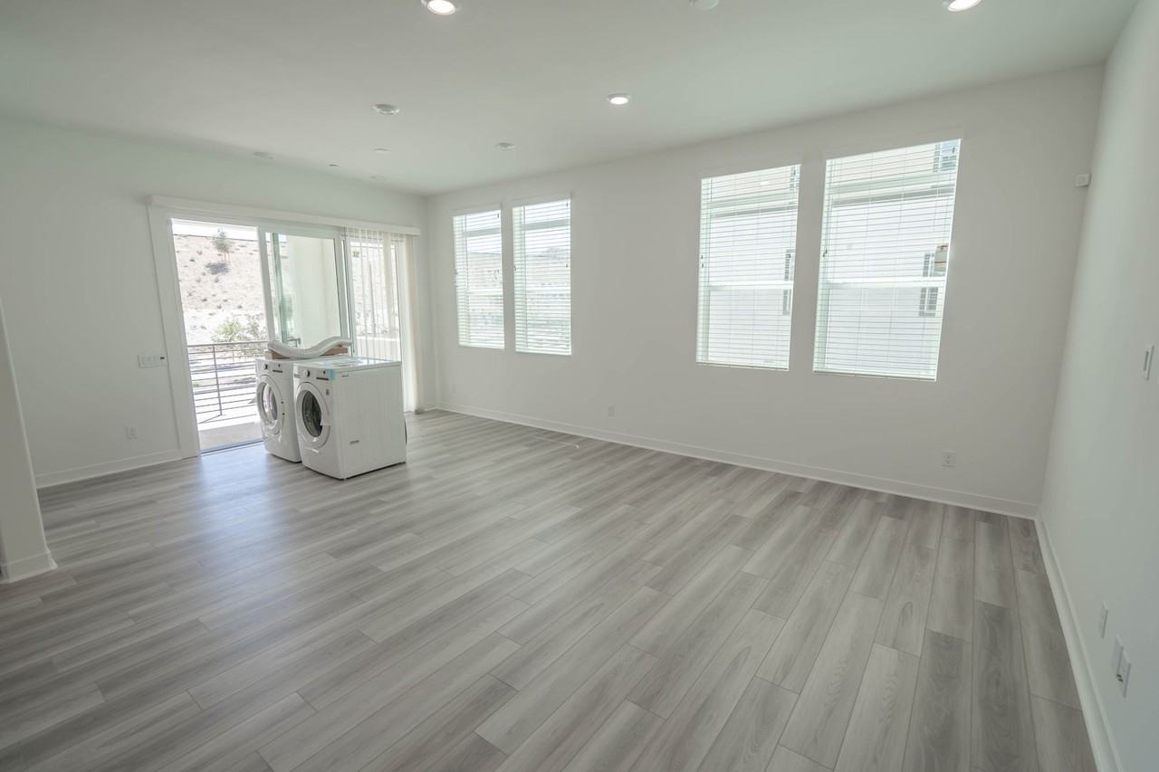 26958 Sandbar Willow Pl #204 - Photo 2 of 29
