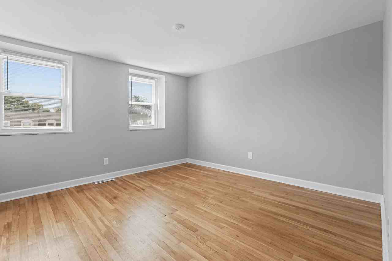 2655 Norland Rd - Photo 2 of 16