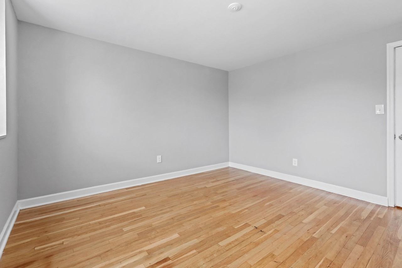2655 Norland Rd - Photo 3 of 16
