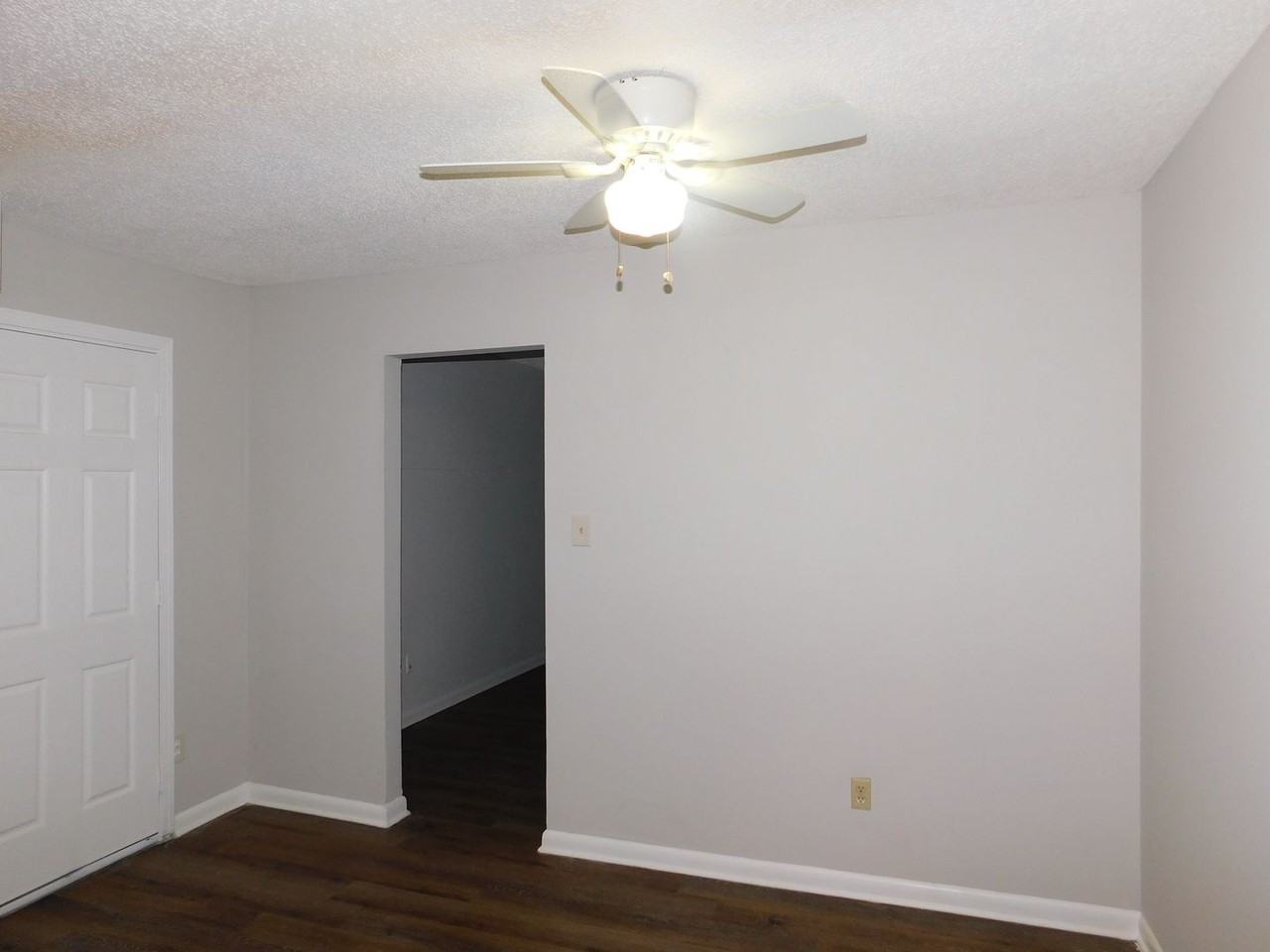 5293 Cedar Bluff Dr - Photo 5 of 16