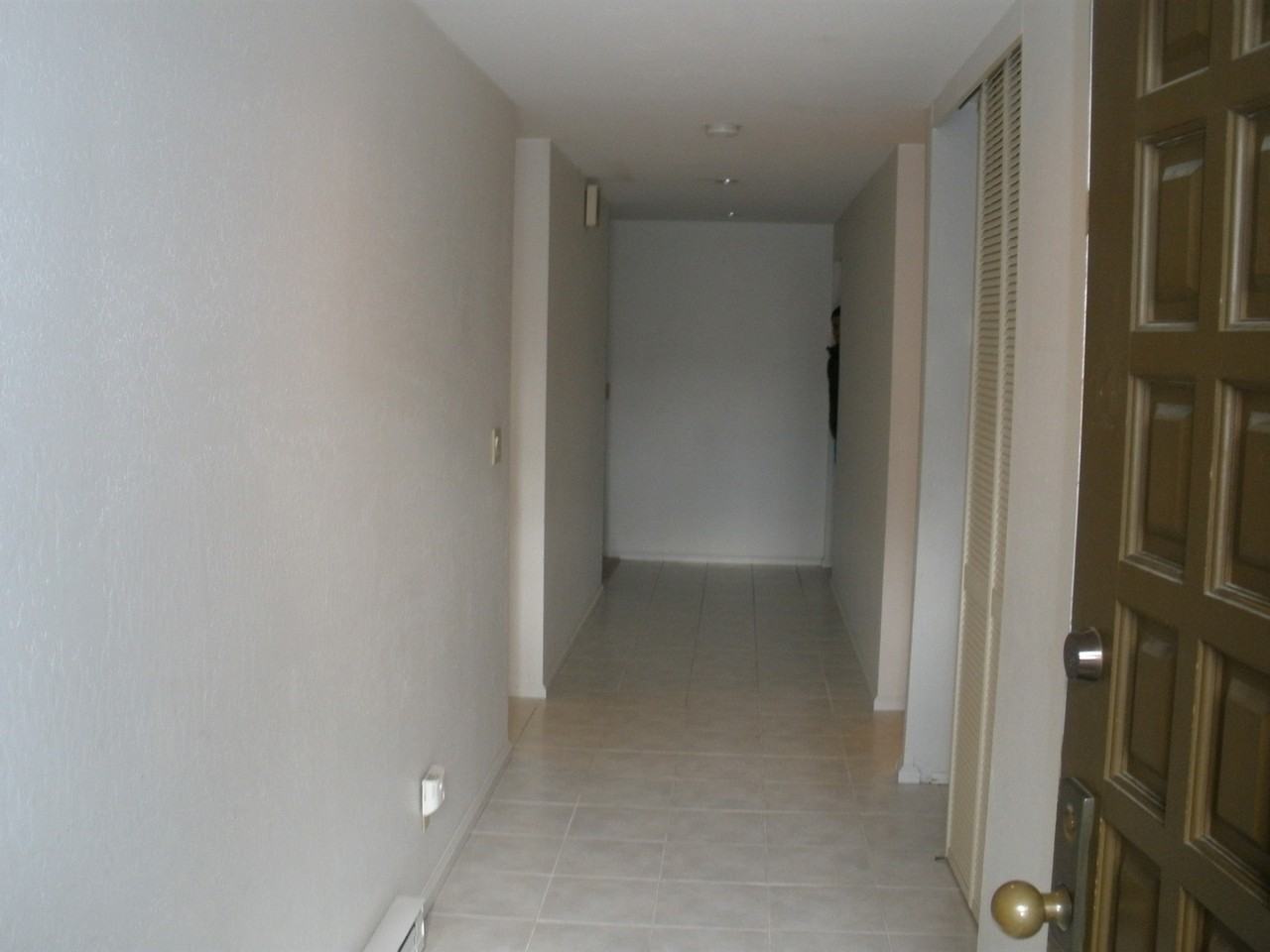 5862 Ne Park Point Dr - Photo 2 of 17