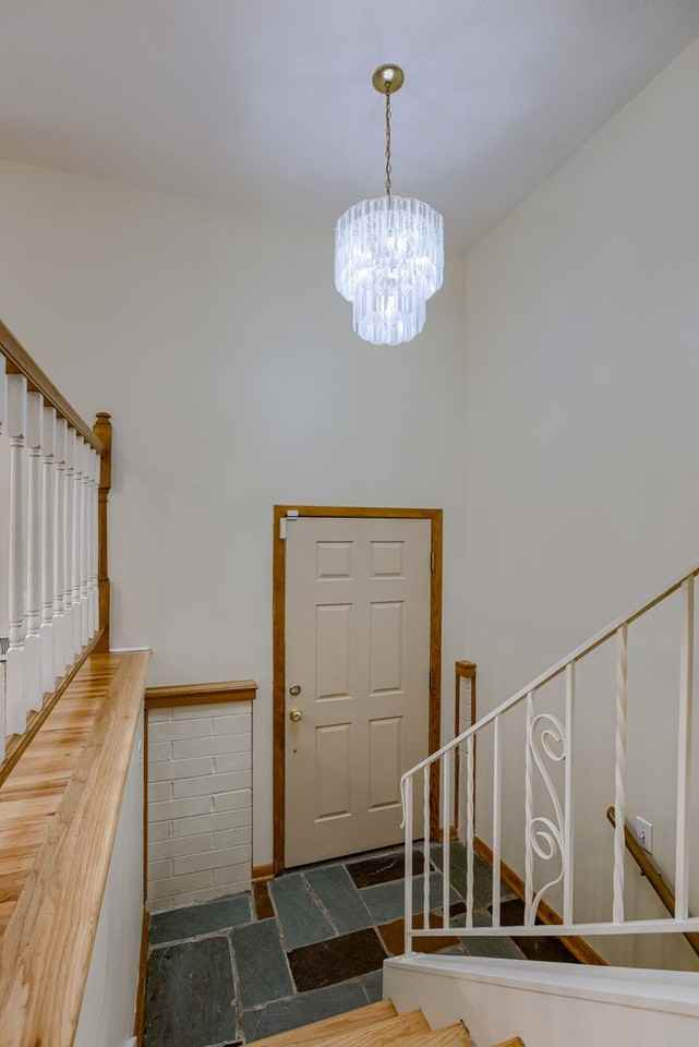 5056 Magnolia St - Photo 2 of 25