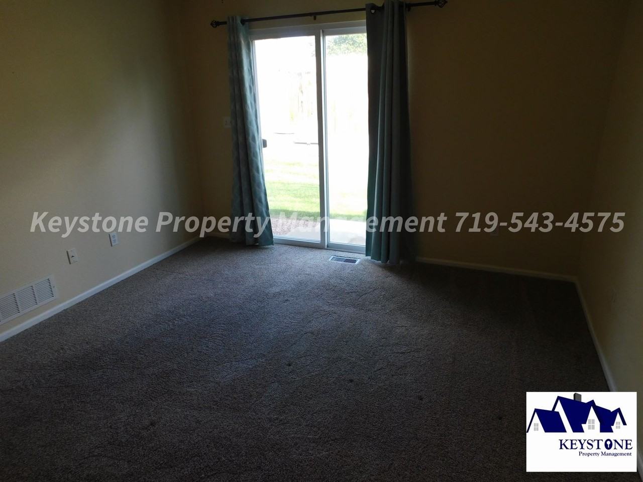 1319 Silver Hawk Ct - Photo 6 of 12