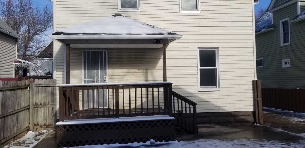 3521 Krather Rd - Photo 2 of 50