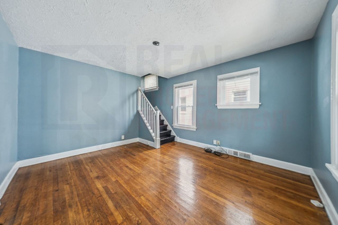 10613 Avon Ave - Photo 4 of 14
