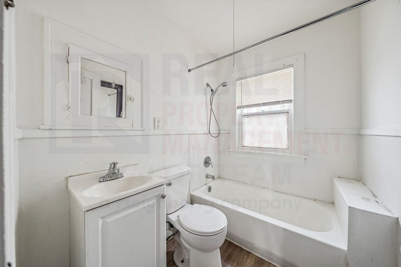 10613 Avon Ave - Photo 7 of 14