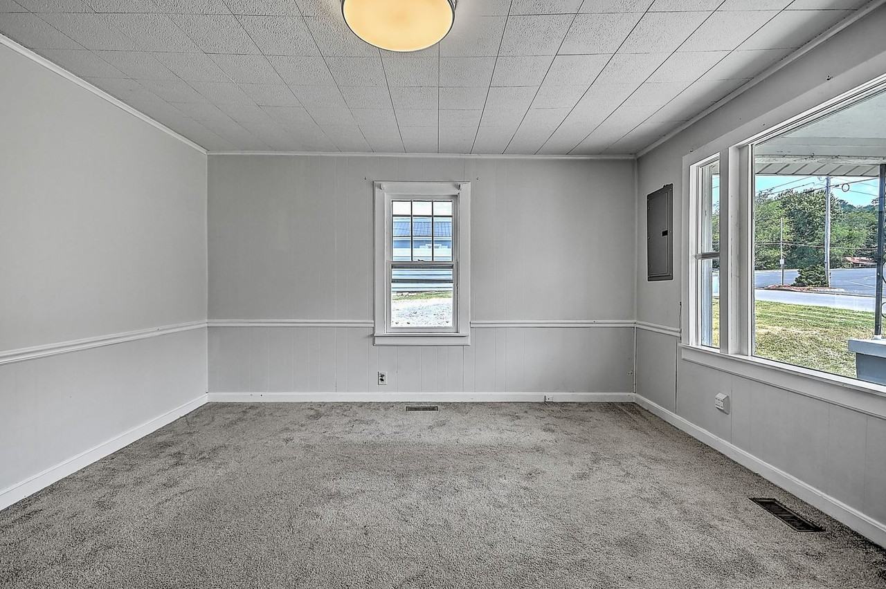 109 Bettie Street - Photo 6 of 27