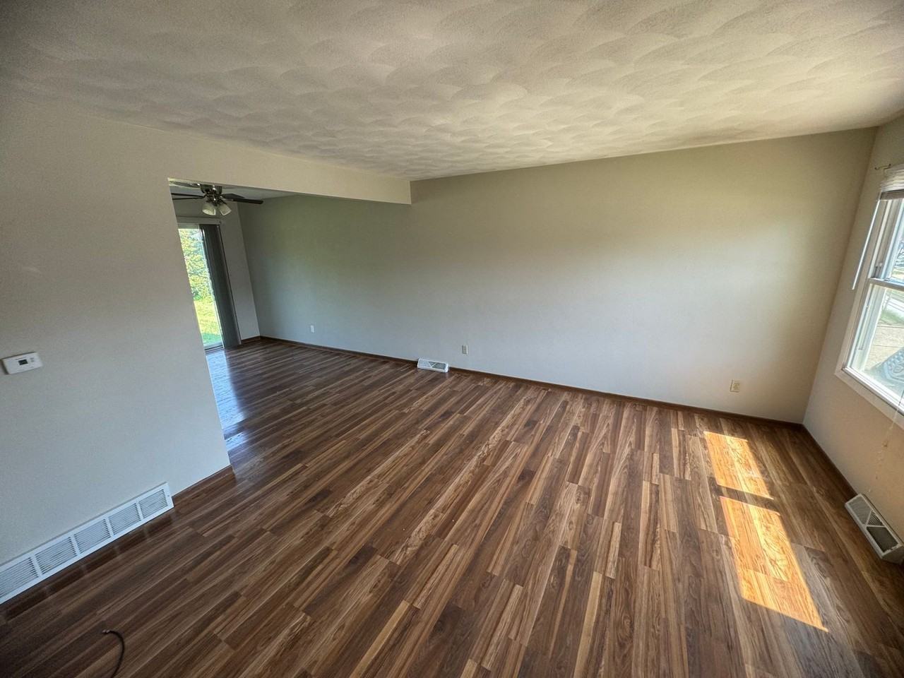 HM 3302-3304 W. 18th - Photo 2 of 9