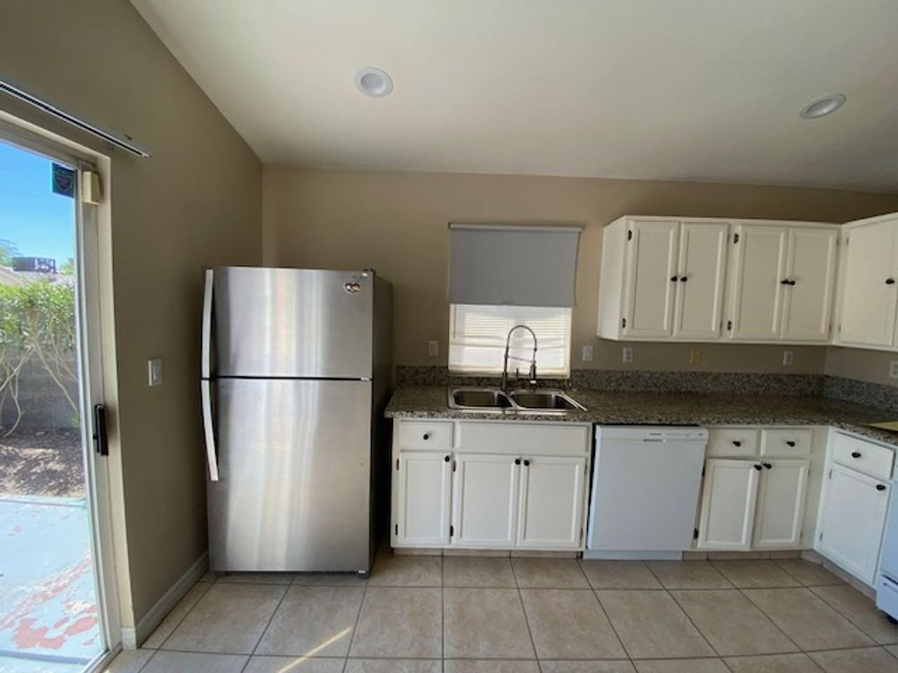 3736 Smoking Gun Ct - Photo 2 of 45