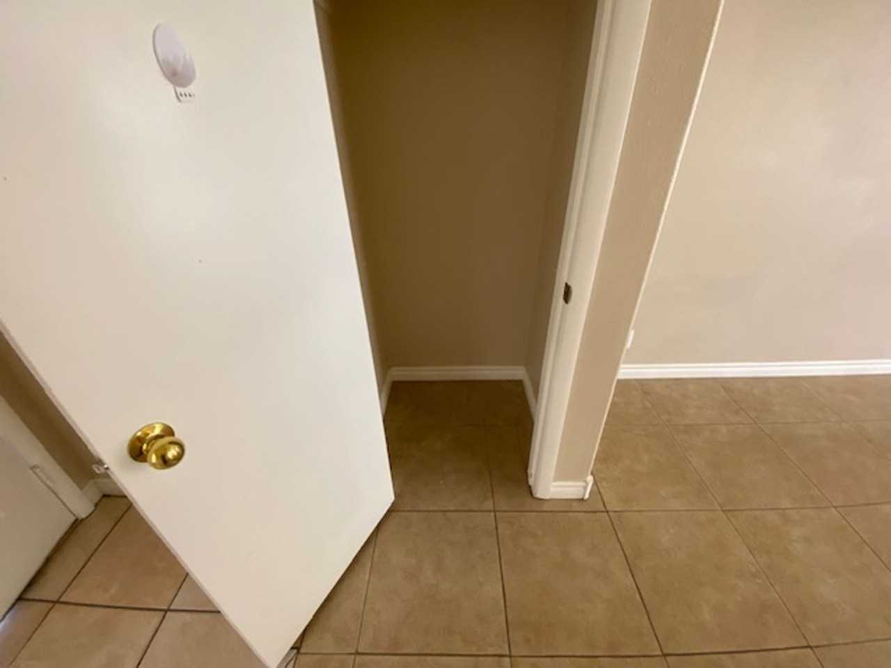 3736 Smoking Gun Ct - Photo 6 of 45