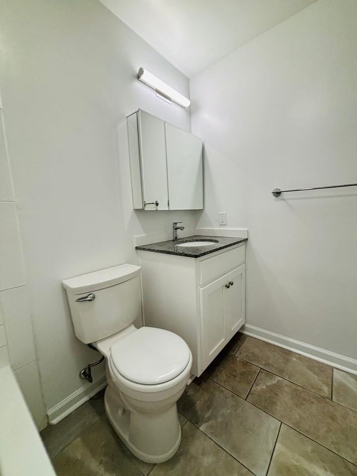 410 Houston St. - Photo 7 of 31