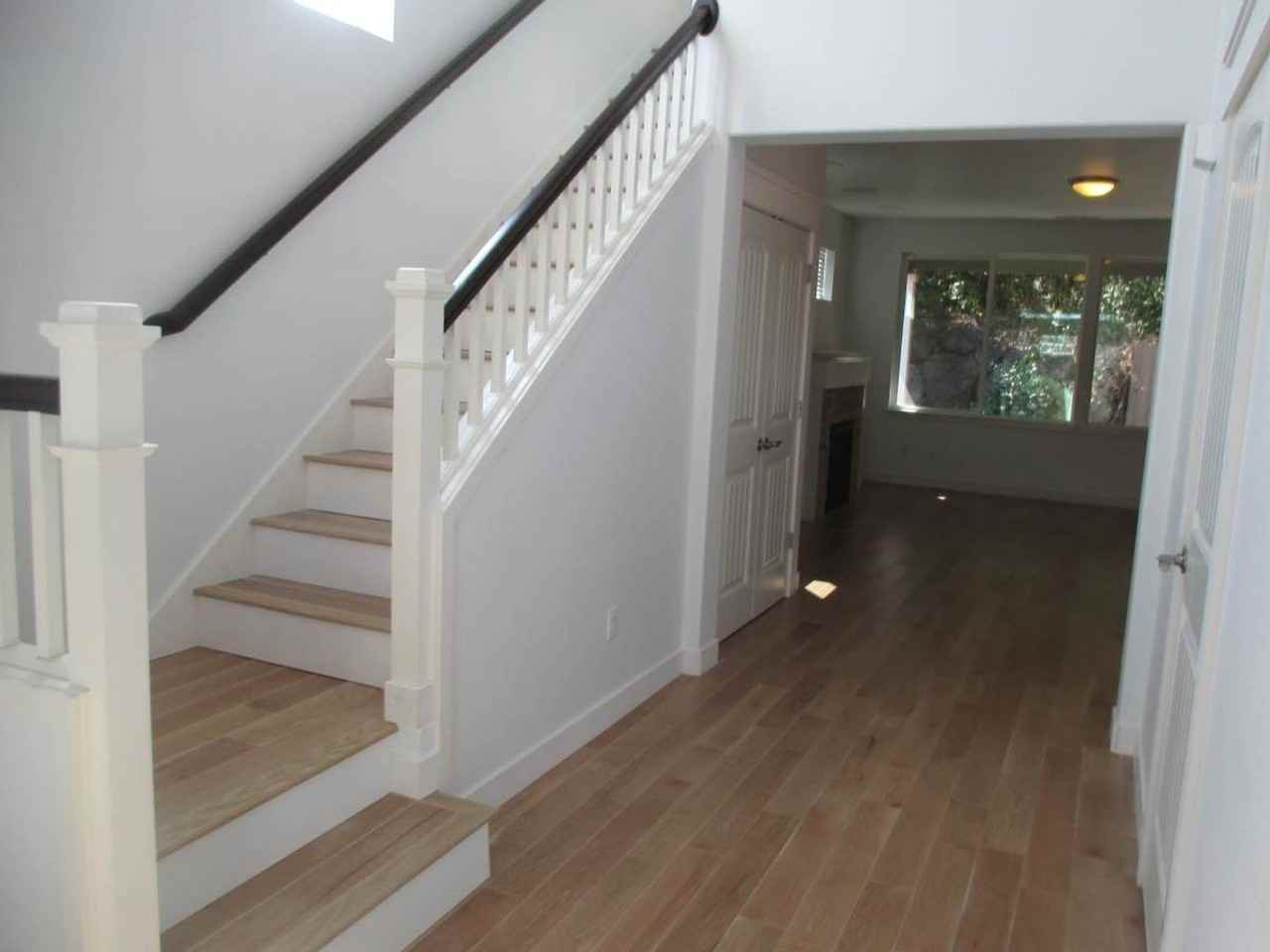 3854 Portside Dr - Photo 2 of 22