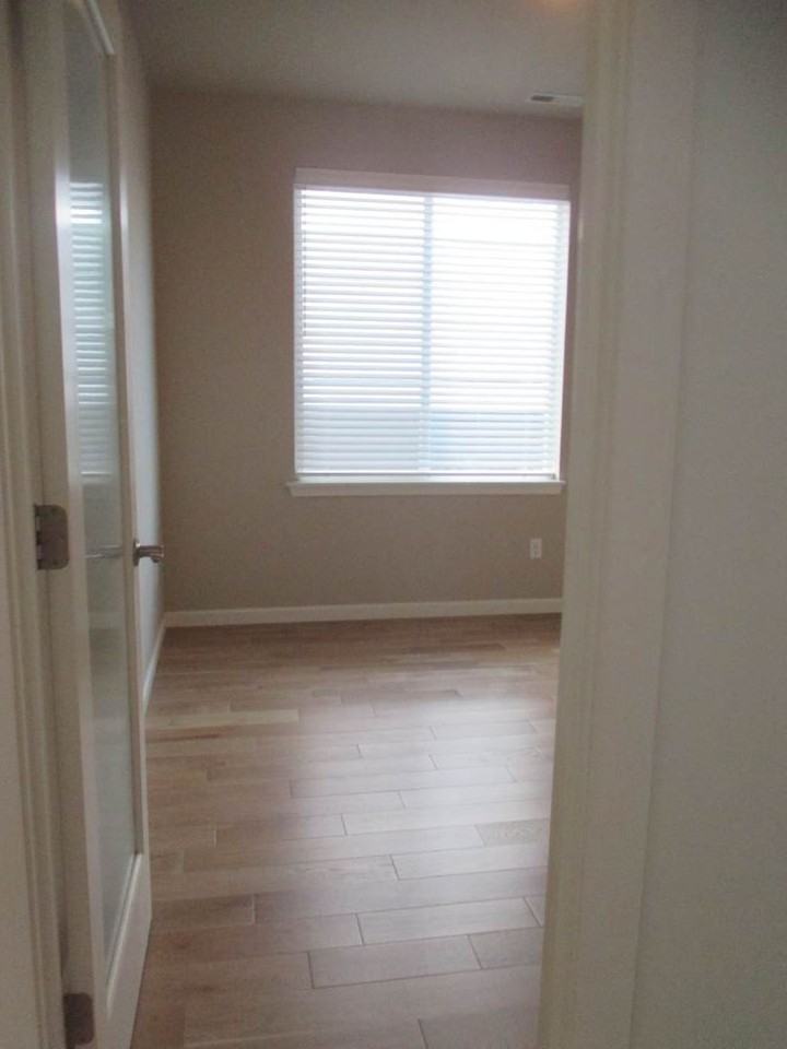 3854 Portside Dr - Photo 7 of 22