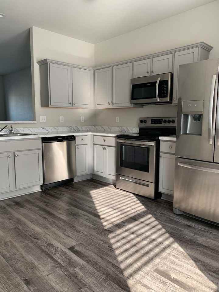 2301 Windy Ln - Photo 4 of 18