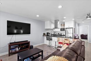 631 7th St #9 - Photo 1 of 1