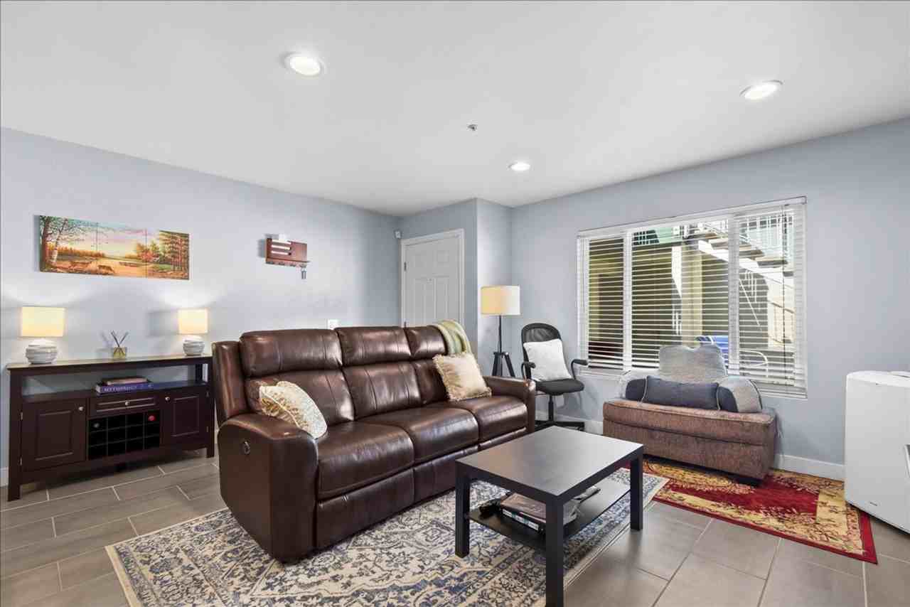 631 7th St #9 - Photo 3 of 14