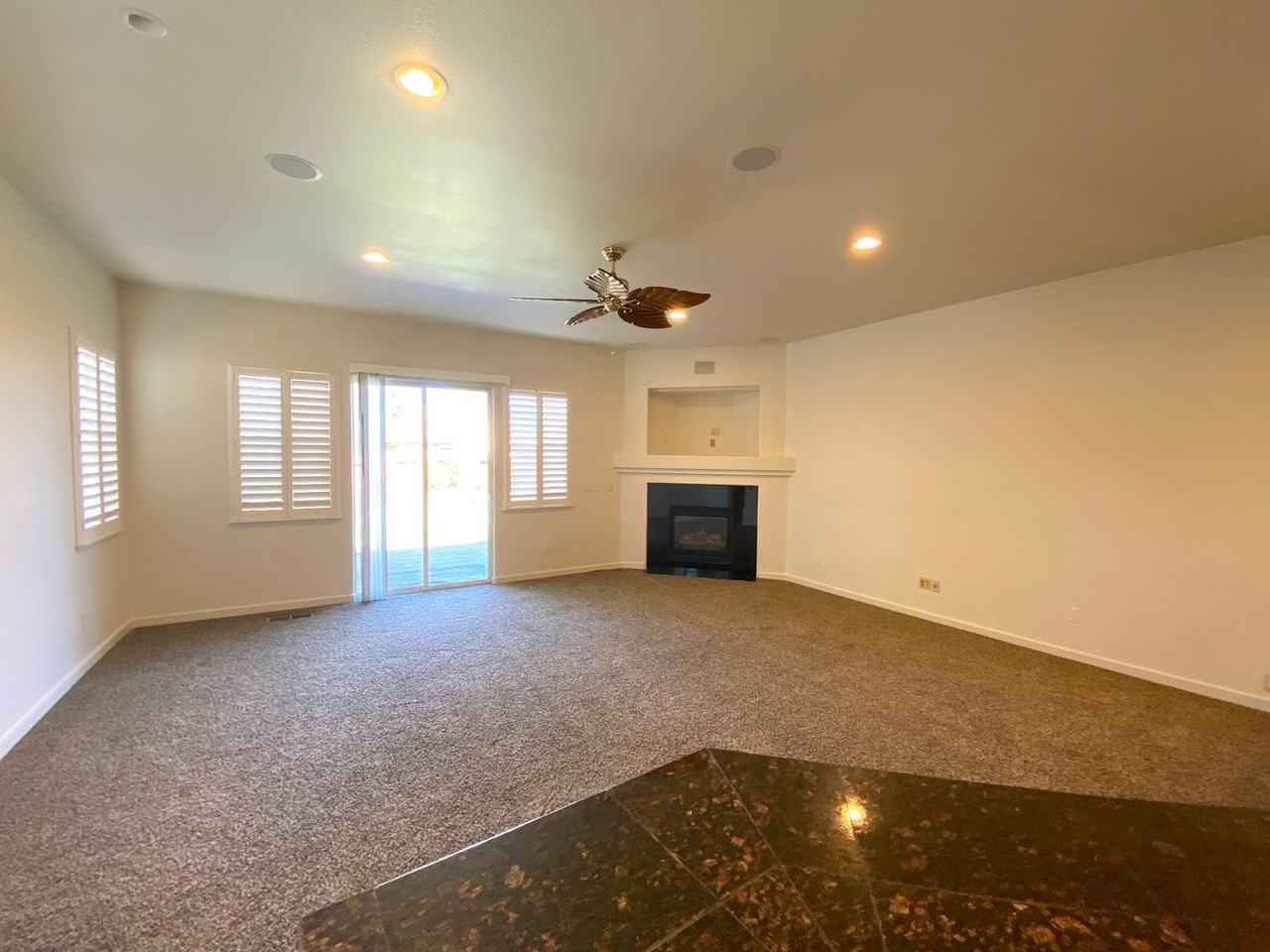 5620 Sawgrass Ct - Photo 3 of 43