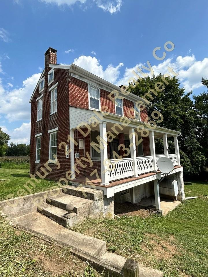 1177 Woolen Mill Rd - Photo 4 of 31