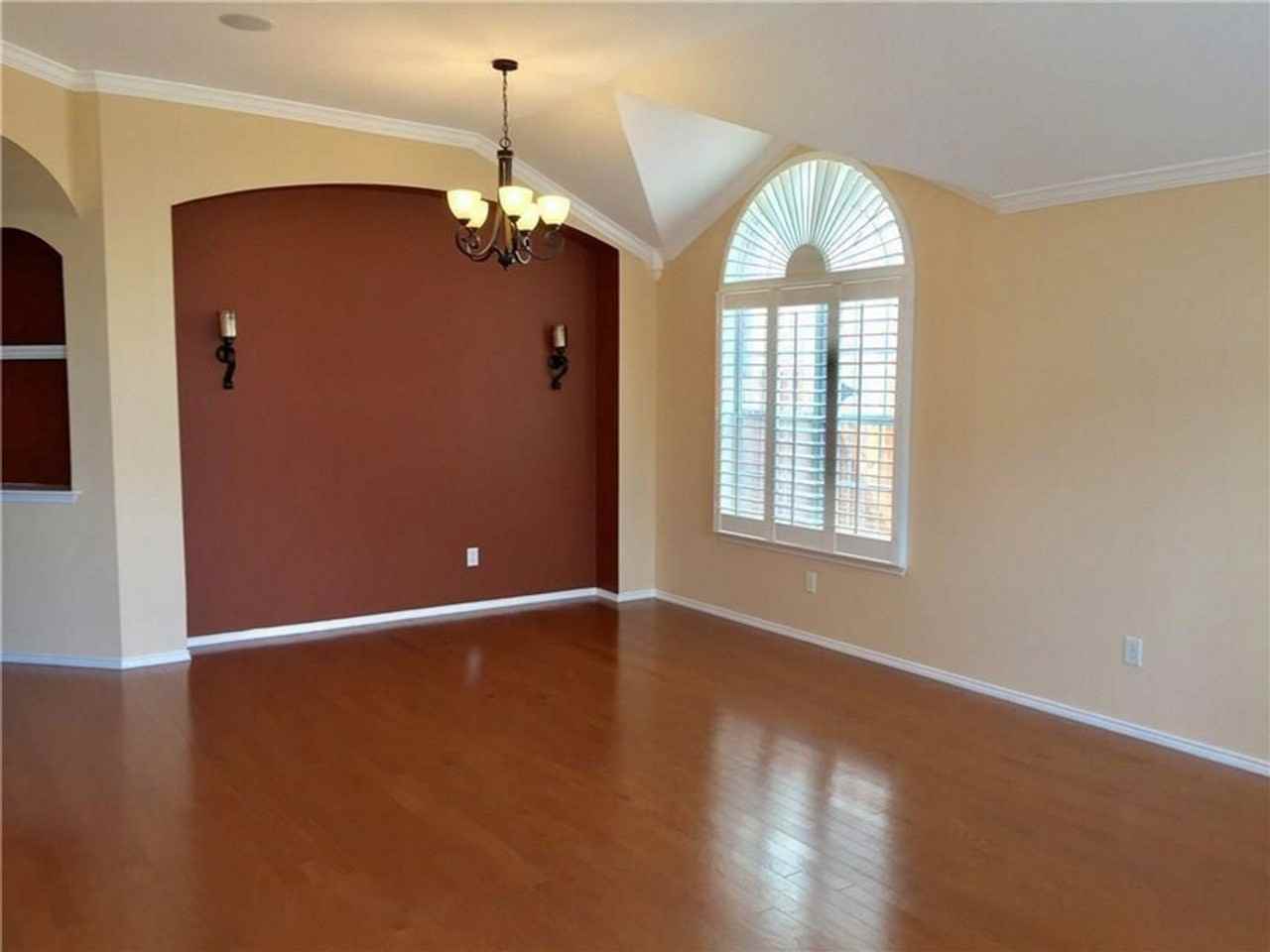 4604 Ocean Dr - Photo 3 of 15