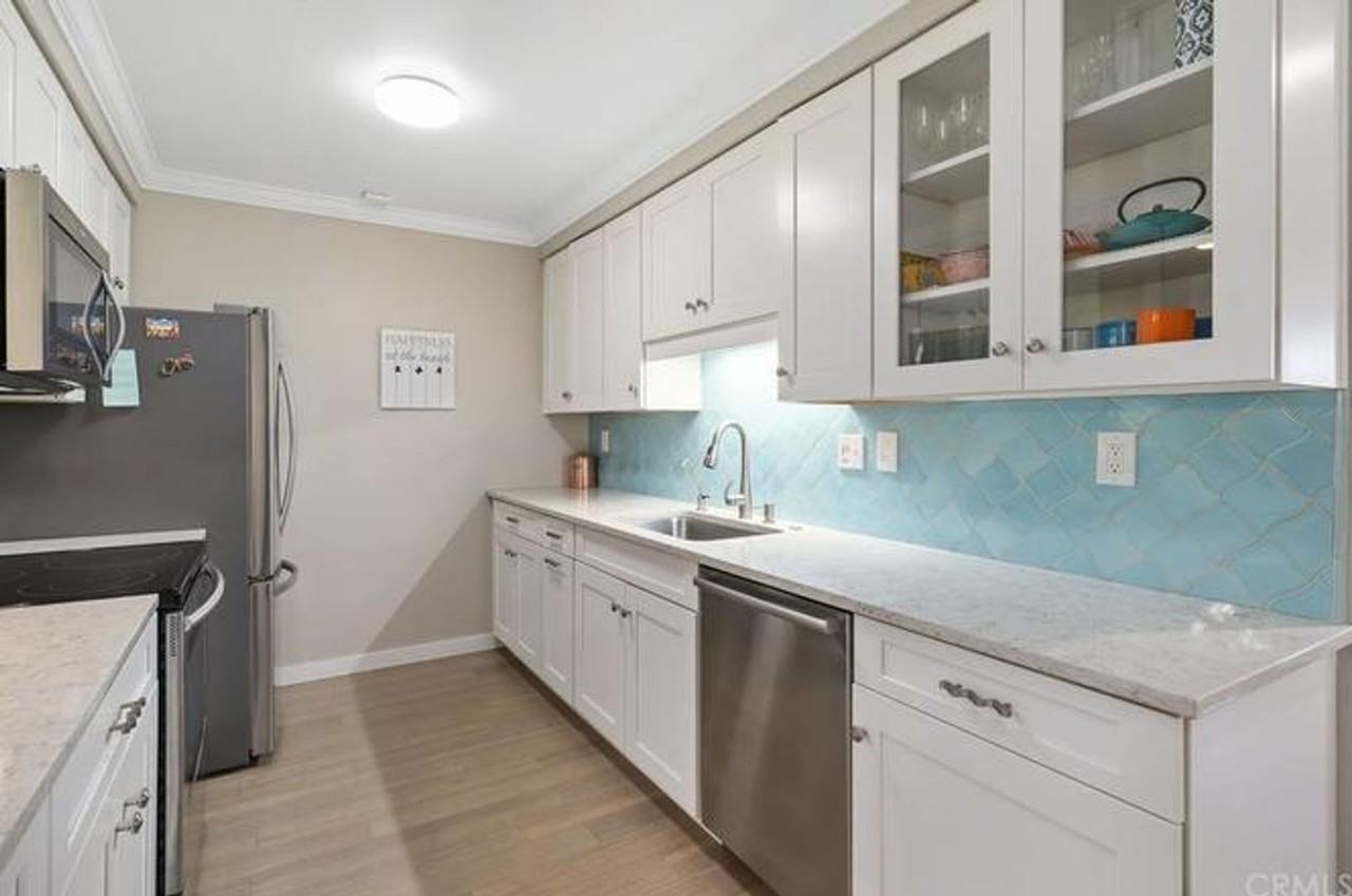 570 Peach St #14 - Photo 6 of 16