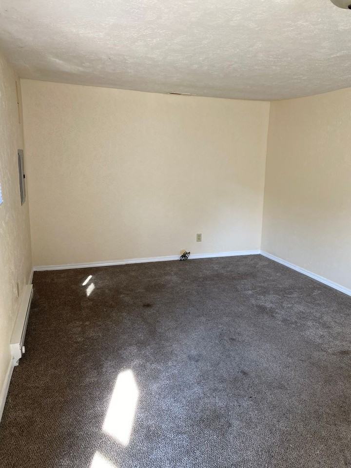 1307 S Ebright St #2 - Photo 3 of 6