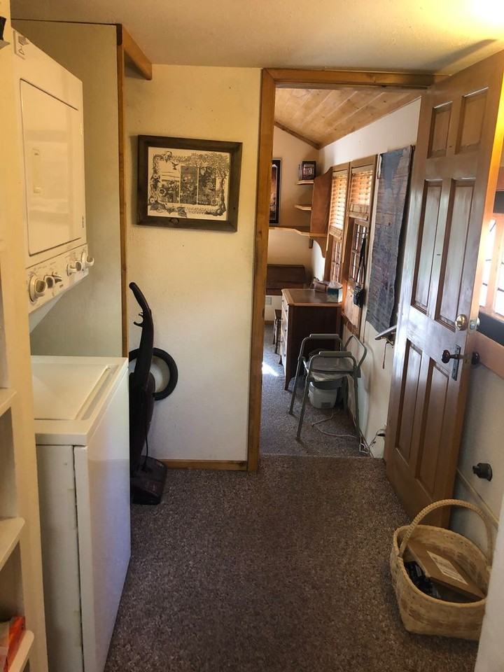 710 E 6th Ave - Photo 6 of 19