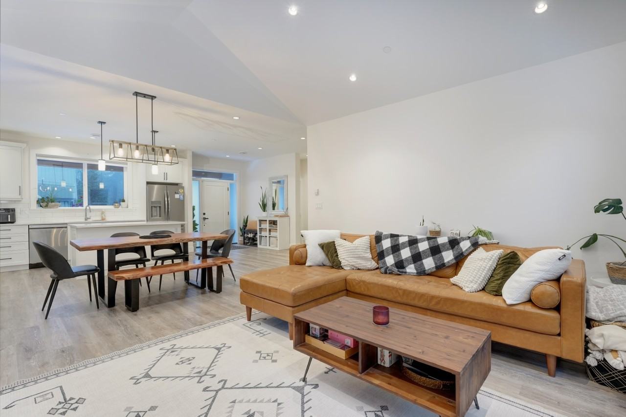 132 Trailhead Cir #1 - Photo 3 of 35