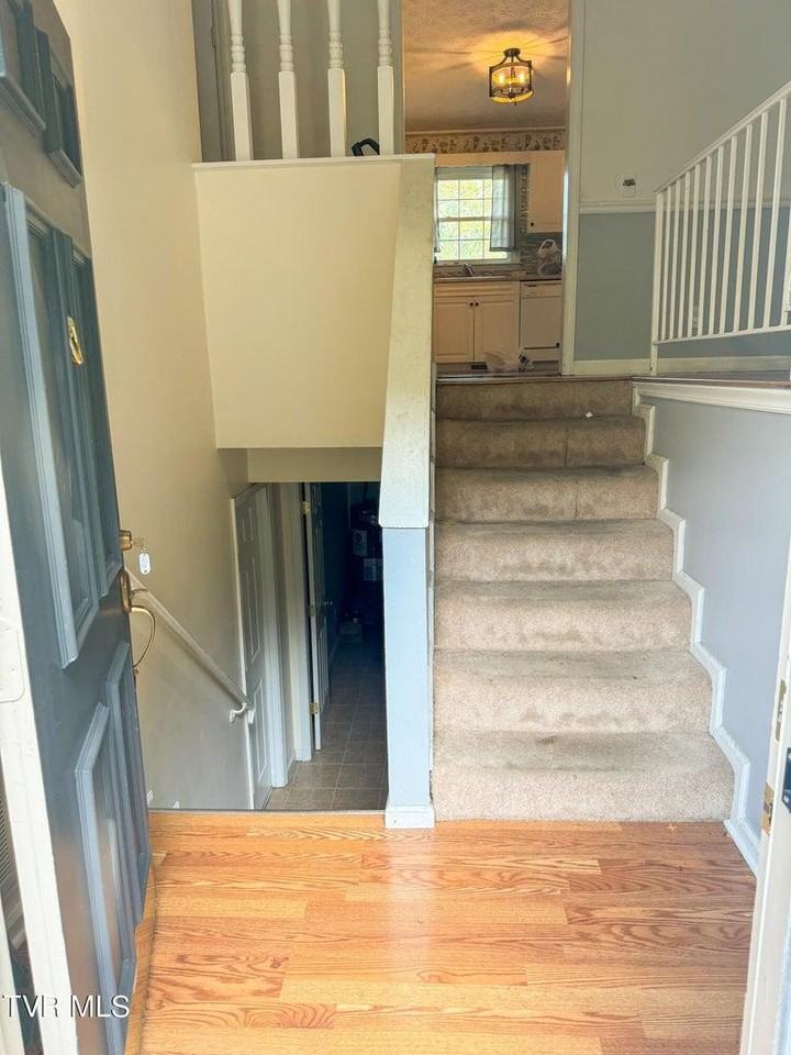 334 Hidden Acres Rd - Photo 2 of 10