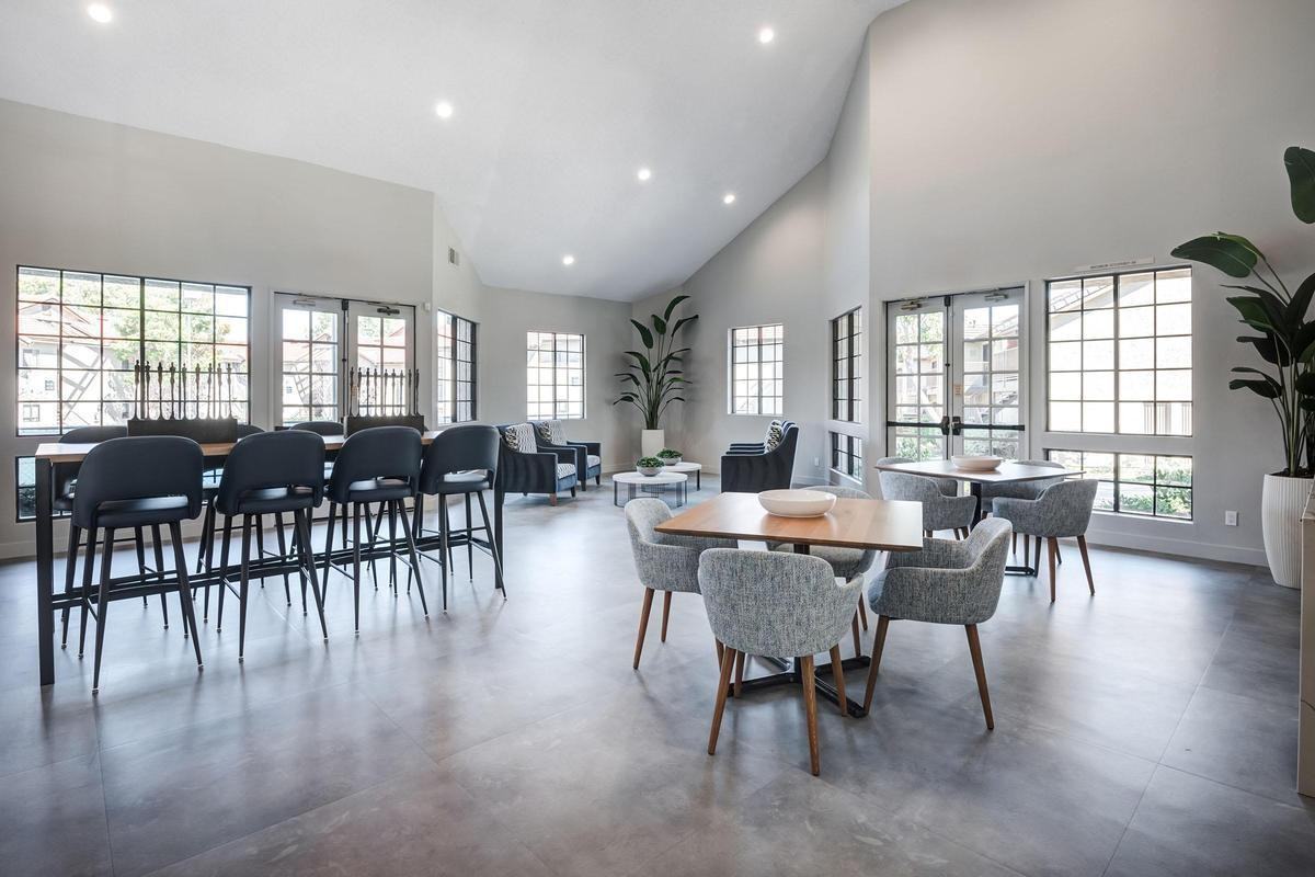 27444 Camden - Photo 6 of 18