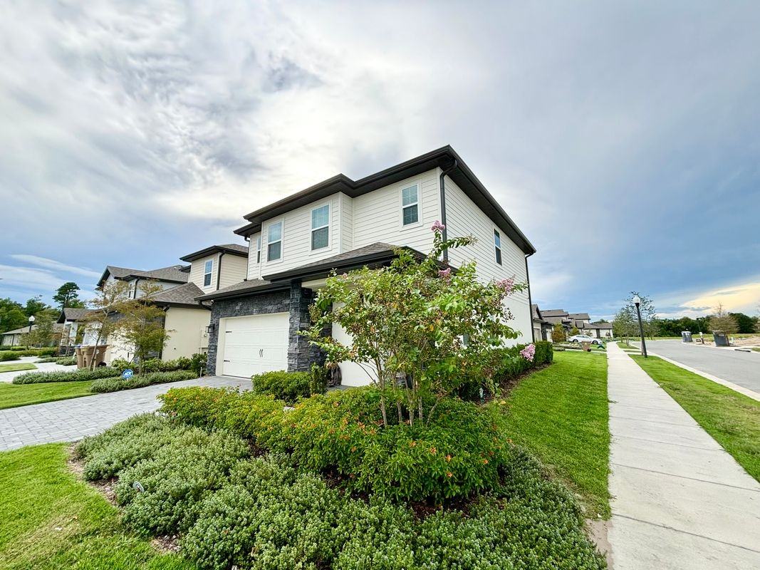 1399 Greenfield Loop - Photo 3 of 14