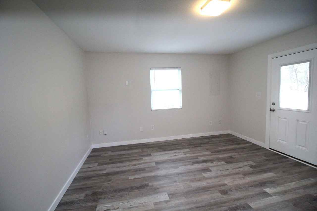 5525 Shell Rd - Photo 3 of 16