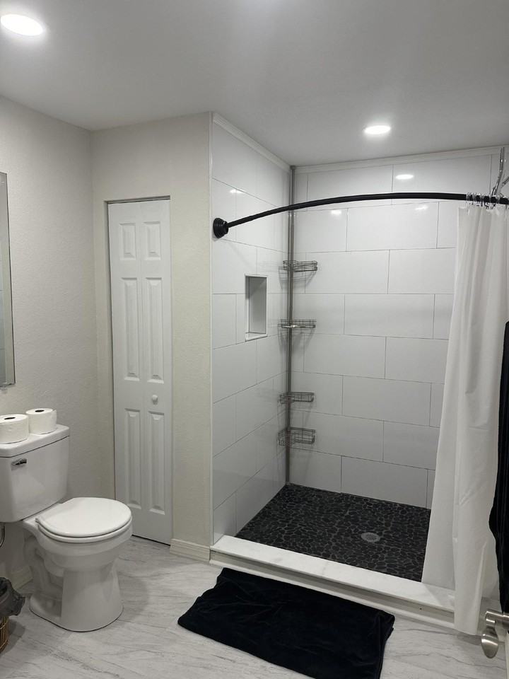 2179 Timber Lodge Ln - Photo 2 of 16