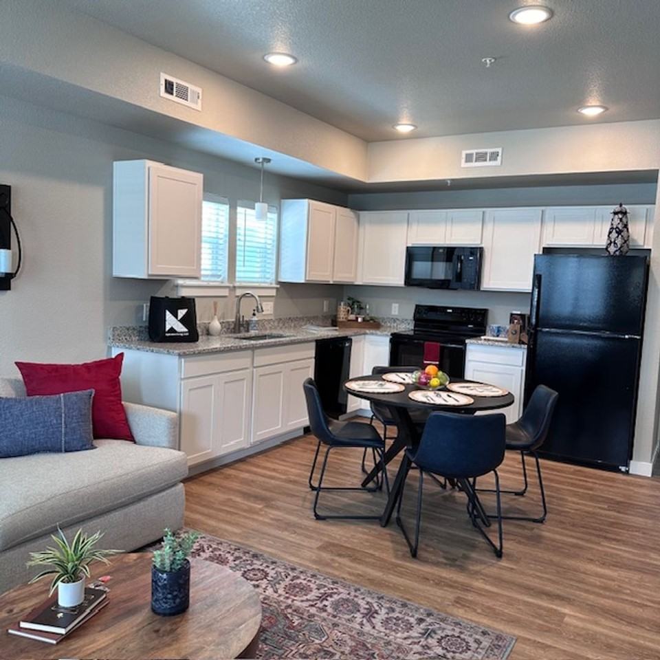 Kaleidos - Photo 3 of 38