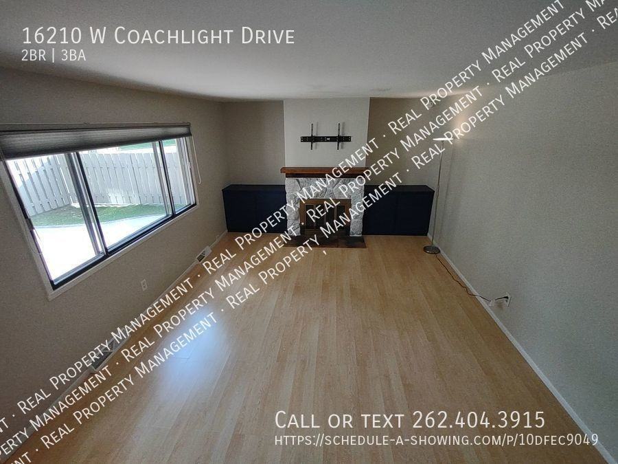 16210 W Coachlight Dr - Photo 2 of 19