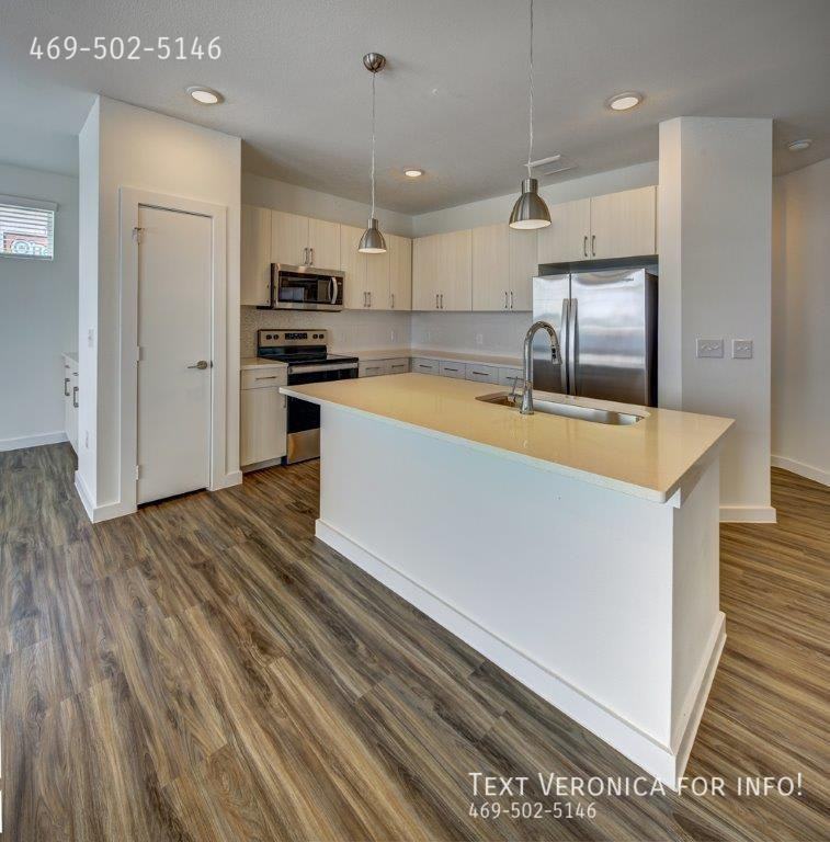 2435 E Riverside Dr #734498-949 - Photo 5 of 14