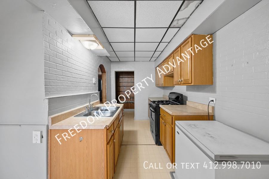 517 Margaret St - Photo 3 of 35