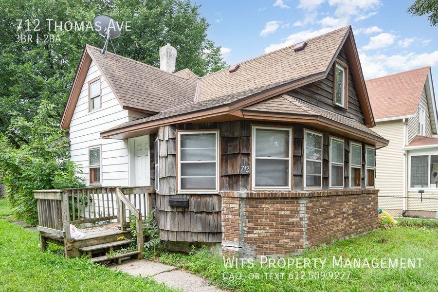 712 Thomas Ave - Photo 2 of 24