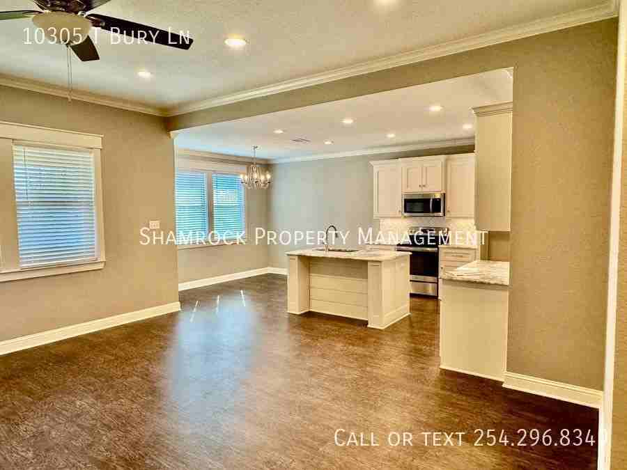 10305 T Bury Ln - Photo 2 of 14