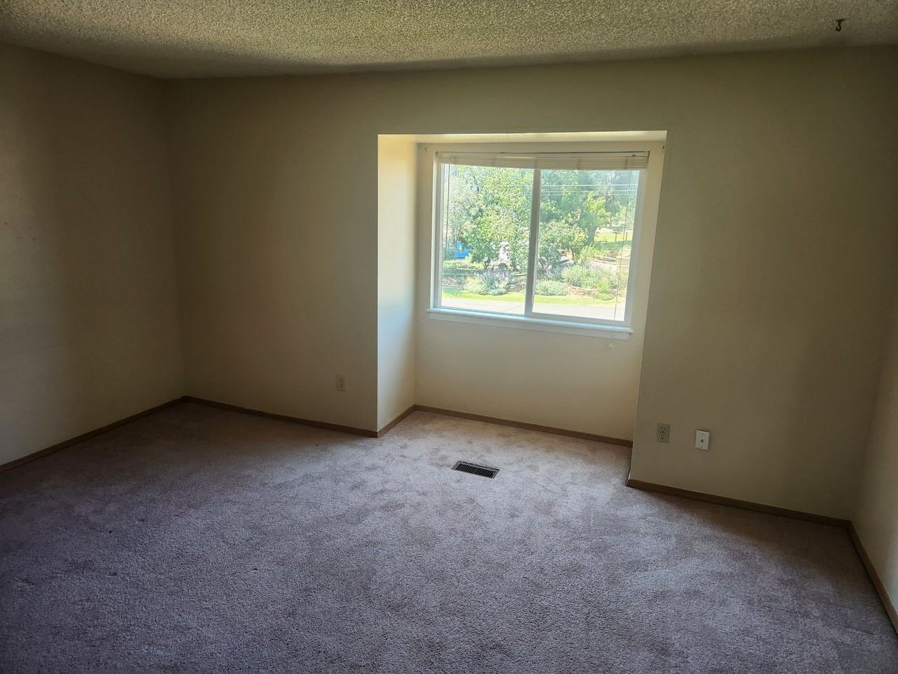 4041 Muse Way - Photo 7 of 13