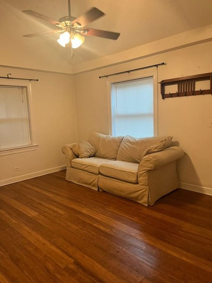 1304 Avon St - Photo 7 of 13