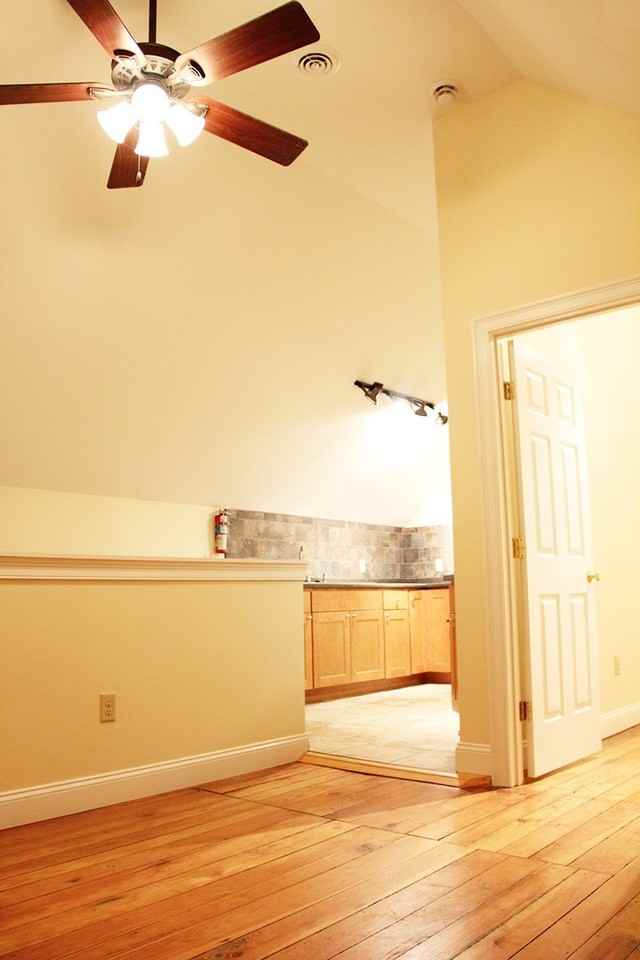 162 North St - Photo 3 of 8