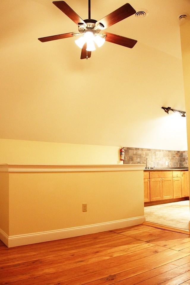 162 North St - Photo 4 of 8