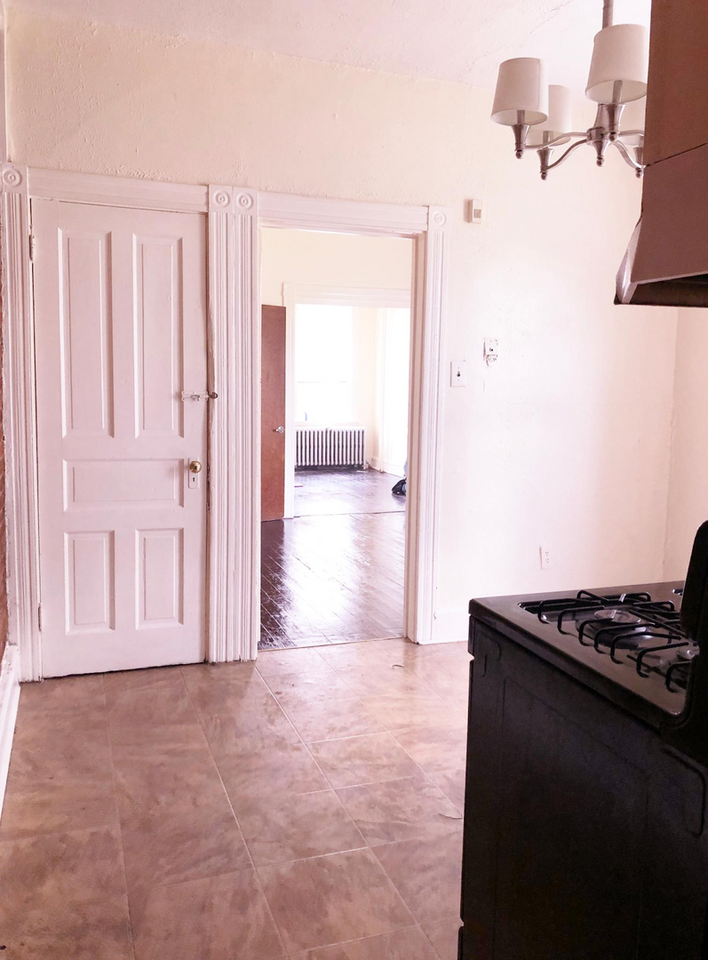 654 Saint Joseph Street - Photo 2 of 8